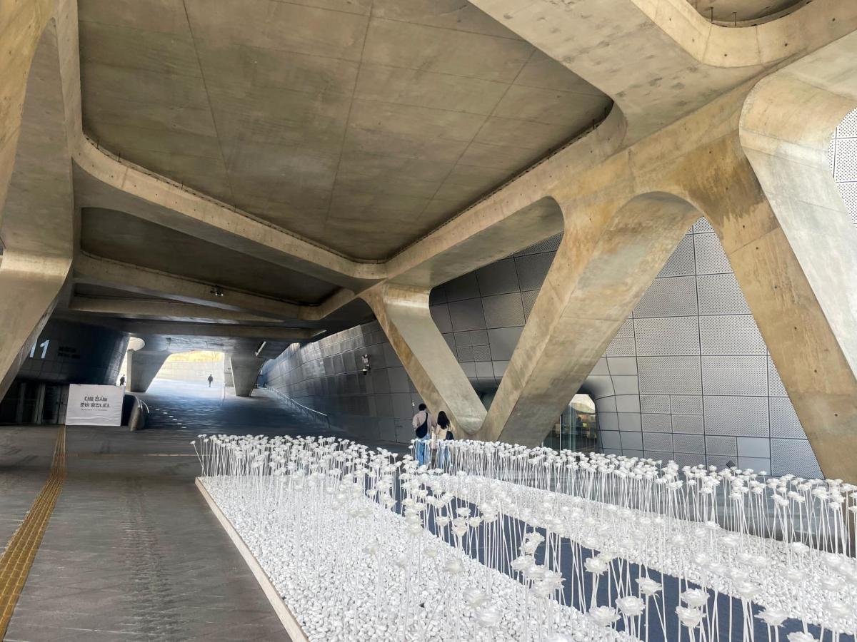 24 Guesthouse Dongdaemun Market Seul Dış mekan fotoğraf